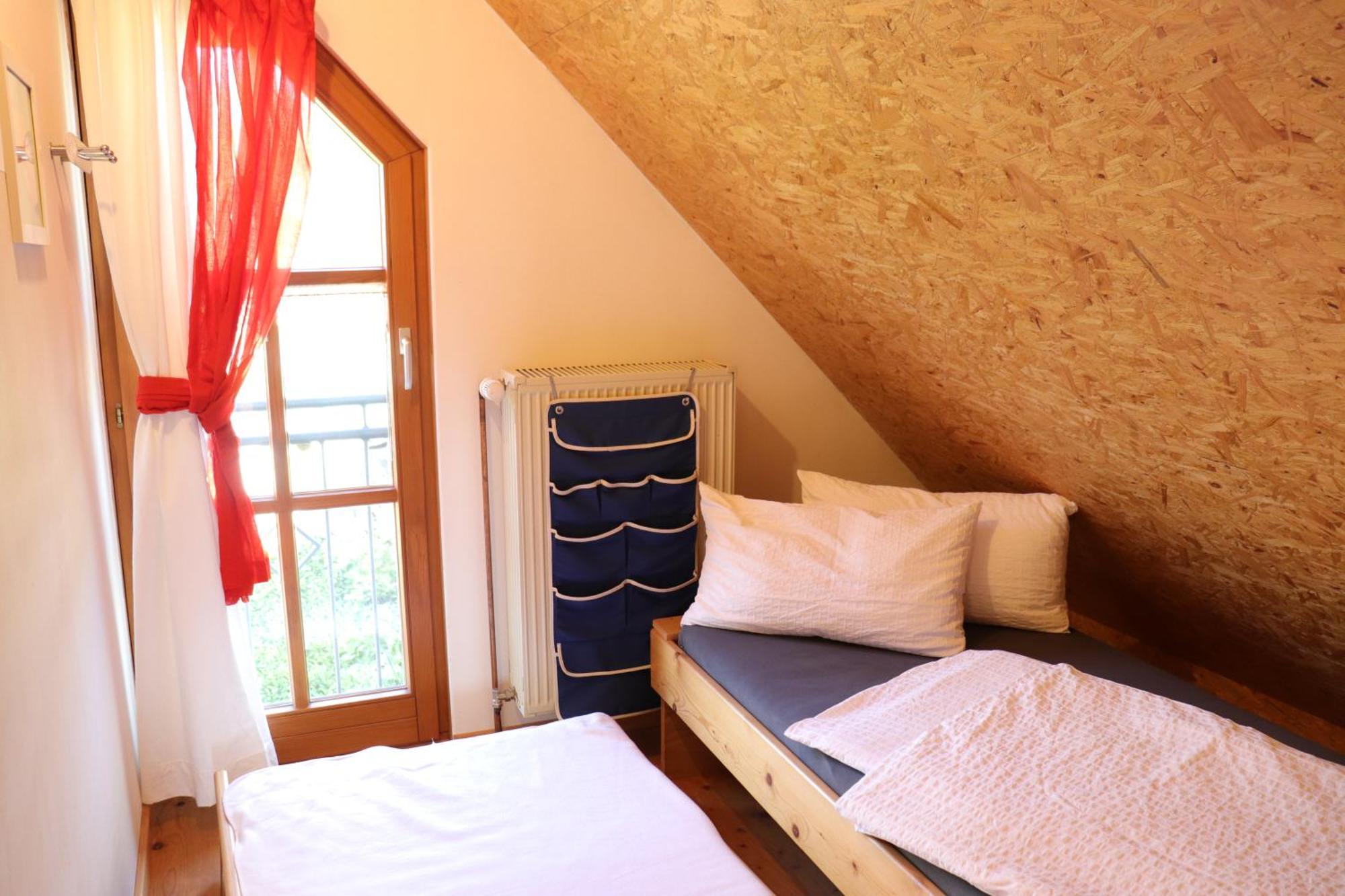 Ferienunterkuenfte Deinhardt Villa Poxdorf Room photo
